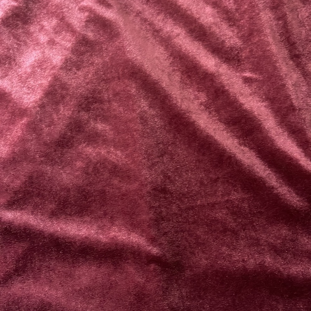Velvet Tanktop - Picture 2 of 3